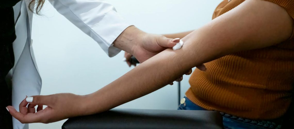 Glycémie à jeun : à quoi sert-elle et comment l’interpréter ? Glycémie à jeun : à quoi sert-elle et comment l'interpréter ?