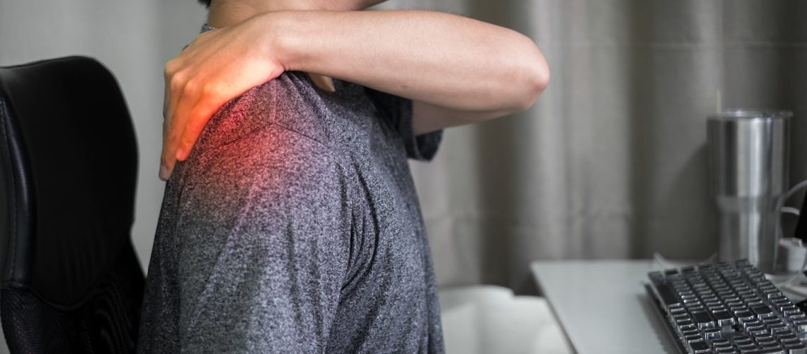 Tensions musculaires : à quoi sont-elles dues ? Comment les soulager ? Tensions musculaires : à quoi sont-elles dues ? Comment les soulager ?